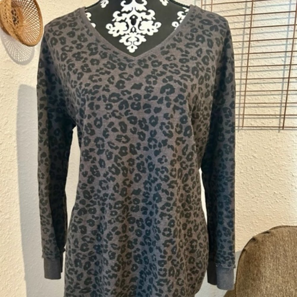 Z Supply Weekender V-neck Animal Print Sweatshirt